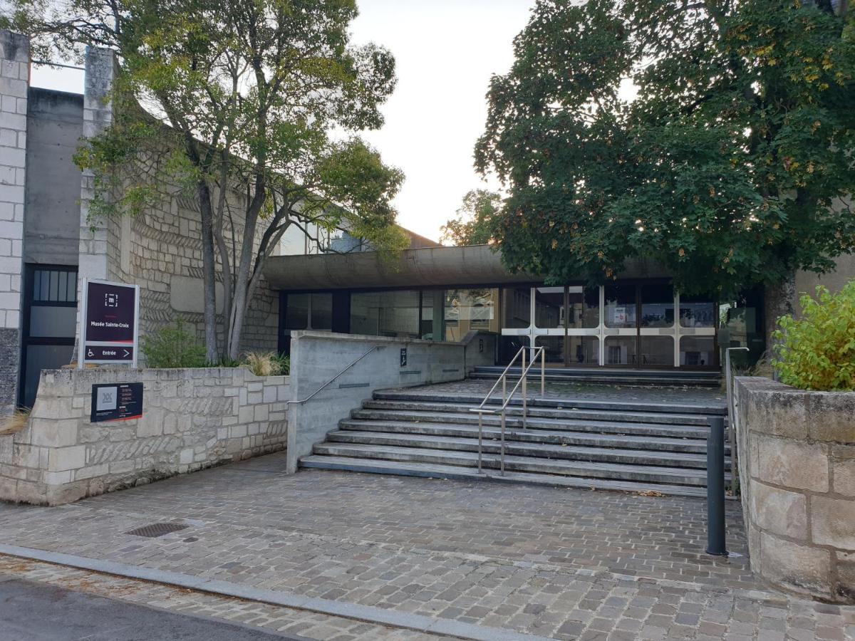 Studio Simplicien *Cosy* Plein Centre Ville De Poitiers *Tv* Wifi *Cafe* Exterior photo
